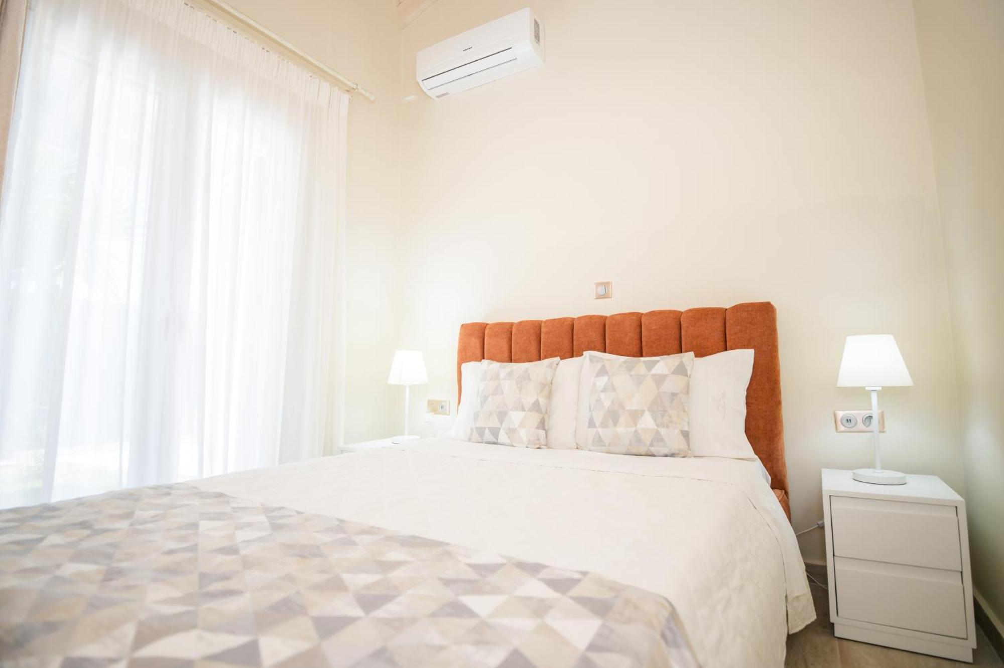Ninos Corfu Villas Ájos Jeórjos Rom bilde